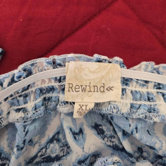 Top - Picture 2 of 2